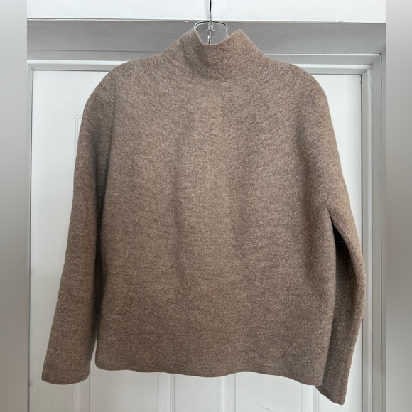 Cos Sweater - Picture 2 of 4